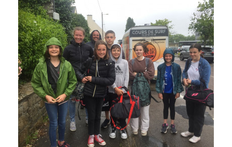 Session surf pour le groupe Espoir